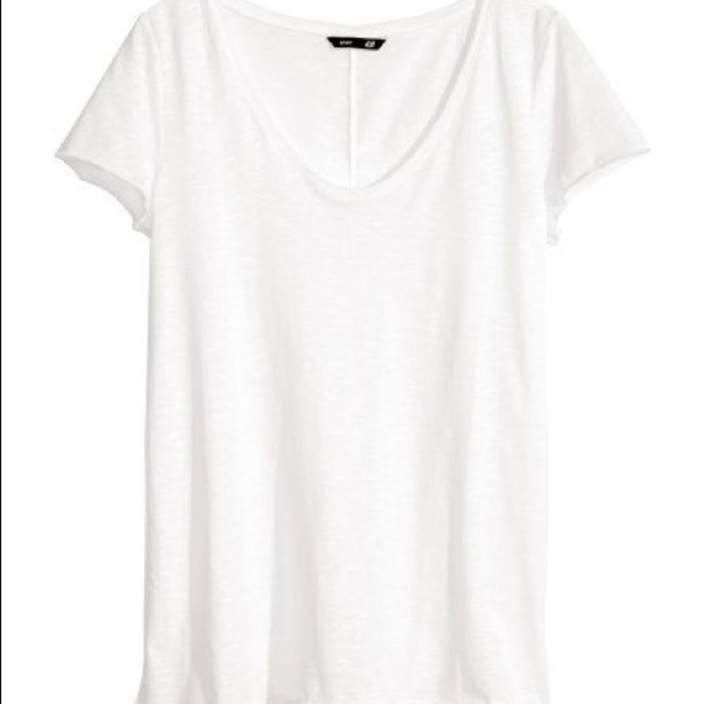 White cotton t shirt: brand is H&M